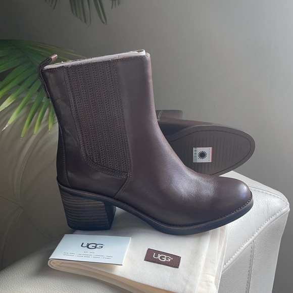 UGG W Camden beautiful brown/chocolate color